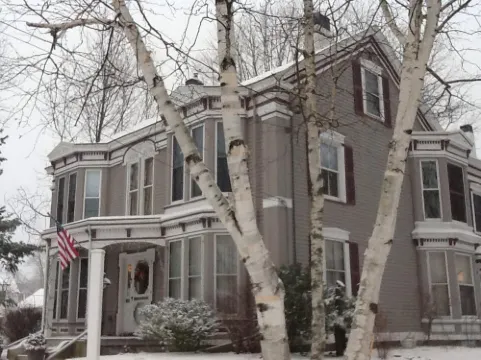 Blackberry Inn Hotels in Camden