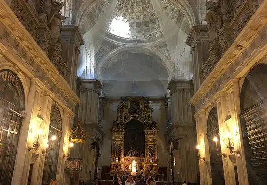 Hotels near Iglesia del Sagrario
