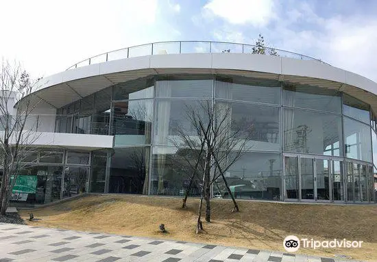 太田市美術館・図書館