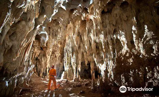 Alistrati Cave