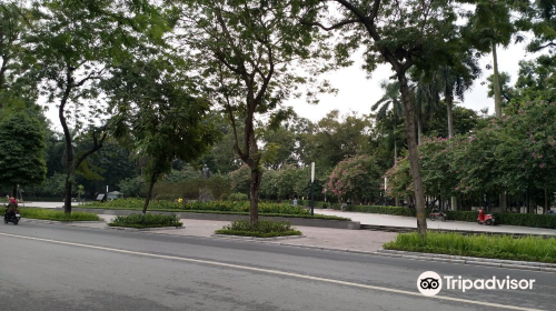 Thong Nhat Park (Lenin Park)