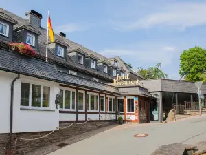 โรมันทิค แบร์กโฮเทล อาสเทินโครเนอ