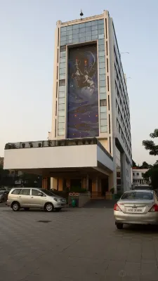 Gemini Continental Lucknow Hotels near Climax Academy and Library