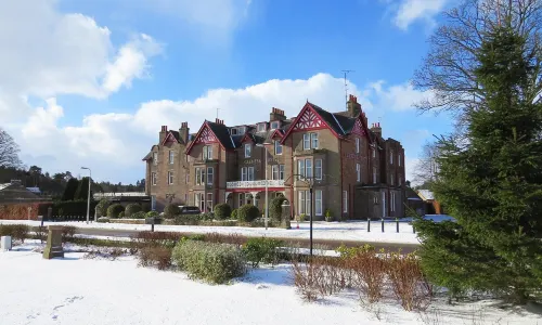 Glenesk Hotel