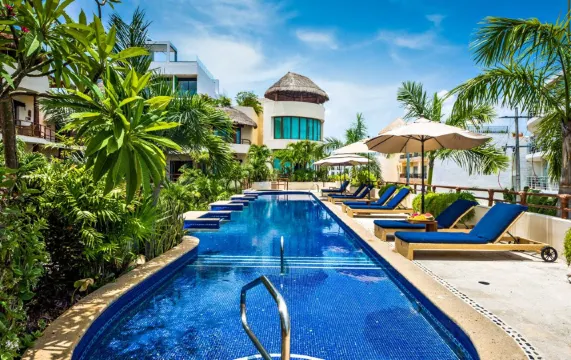 Porto Playa Condo Hotel and Beach Club