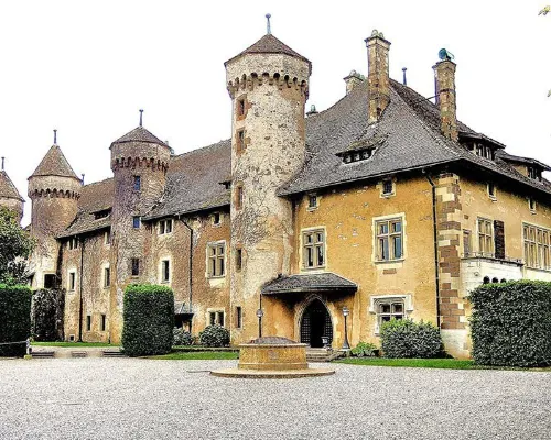 Résidence Côté Chalet Hotels in Thonon-les-Bains