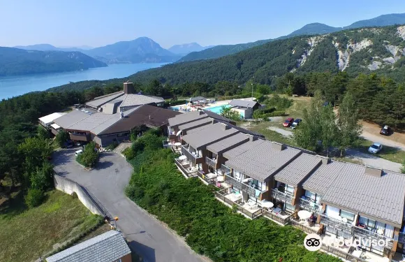 紹爾日龐康塞爾湖 VVF 度假園區