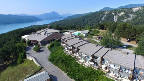Vvf Lac de Serre-Ponçon Hotels in Montclar