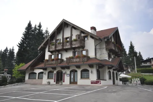 Hotel la Lepre Bianca Hotels in Asiago