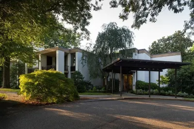 Griffin Hotel, an Official Colonial Williamsburg Hotel Hotel a 