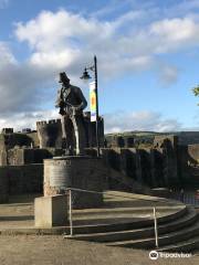 Tommy Cooper Statue