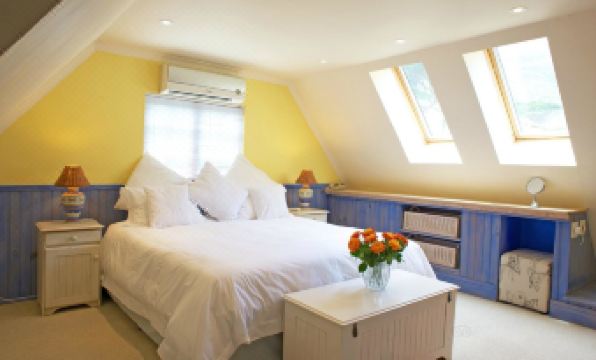 Amblewood Guest House - Housity