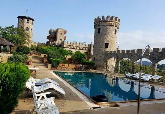 Hotels near Peace Garden