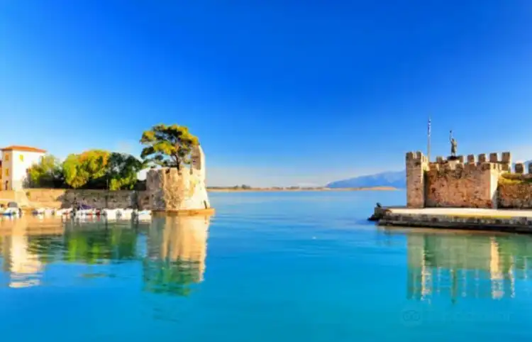 Hotels near Nafpaktos Old Port