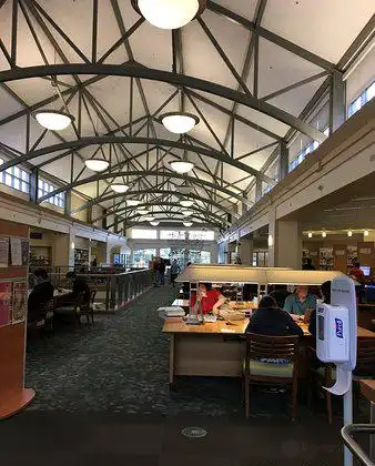 Hotels near Central Park Library