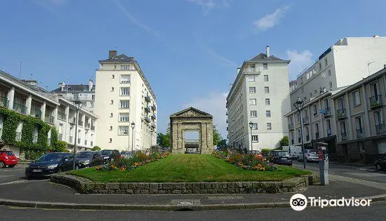 Porte de la Caserne Guepin