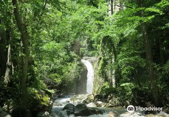 Skokovete waterfalls