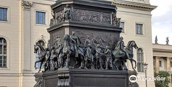 4_Equestrian statue of King Friedrich II. of Prussia