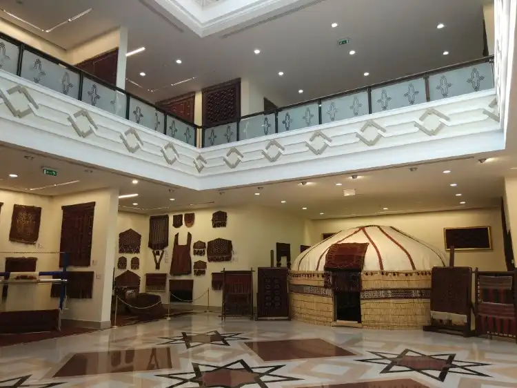Các khách sạn gần Turkmen Carpet Museum