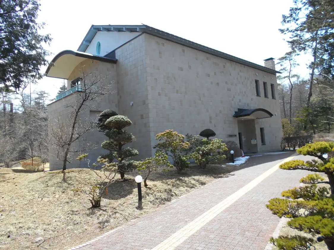 Hotels near Mishima Yukio Literature Museum