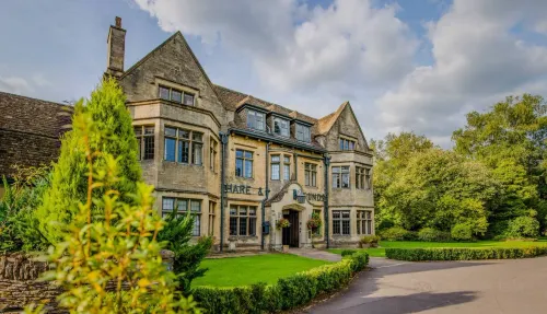 The Hare & Hounds Hotel Hotels in Wotton-under-Edge