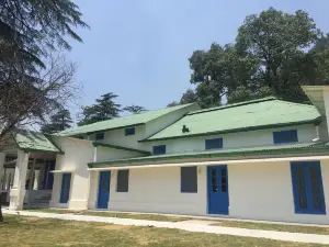 Hotel Pine Retreat Mallroad