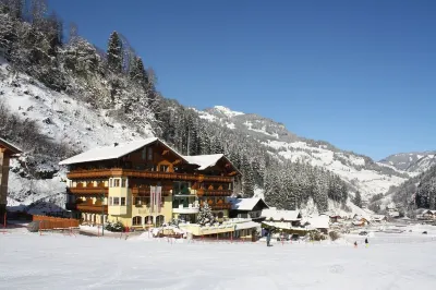 Hotel Kristall فنادق في Dorfgastein