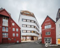 إيليرت سميث هوتل