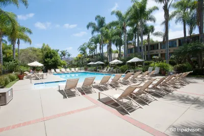 Sheraton La Jolla Hotel berhampiran Pantai Black