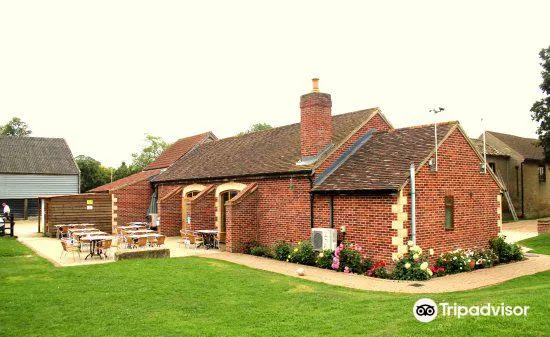 4_Johnsons Farm Old Hurst