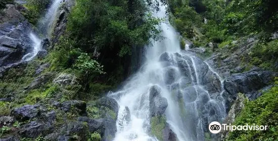 Krok E-Dok Waterfall