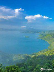 Озеро Илопанго