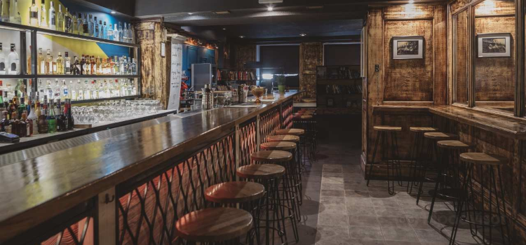 Longway cocktail&vodka bar