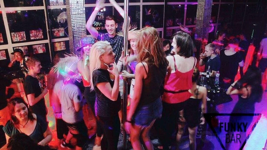 Funky Bar