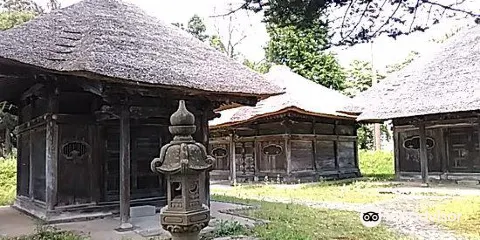 新莊藩主戸沢家墓所