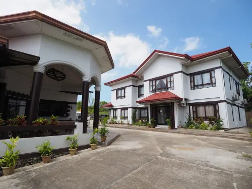 Veranda Hotel Hotels in Batac
