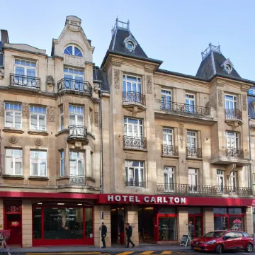 Hotel Perrin - Former Carlton Отели рядом с достопримечательностью «Гар»