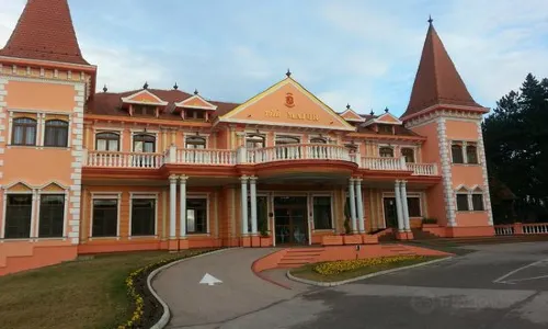 Hotel Villa Majur