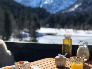 Jasna Natur Resort by the Lake