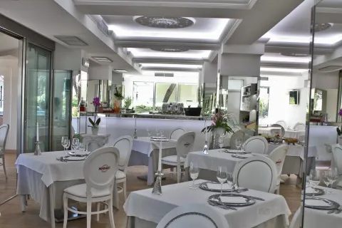 波韋拉奇天堂飯店