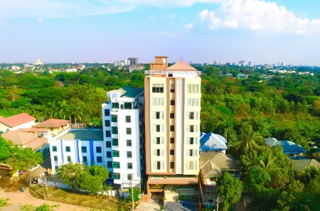 Royal Pavilion Hotel Отели в г. Insein