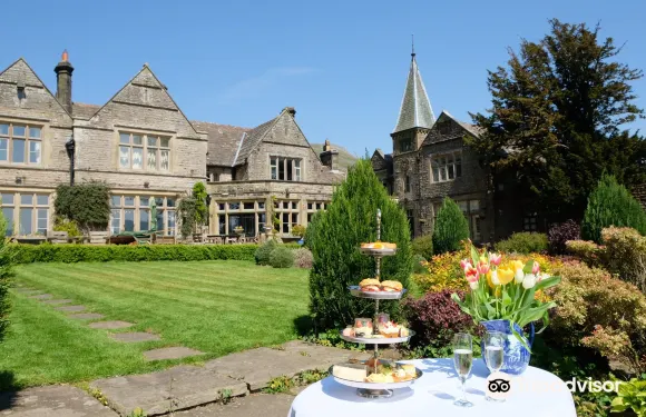 西蒙斯頓霍爾酒店