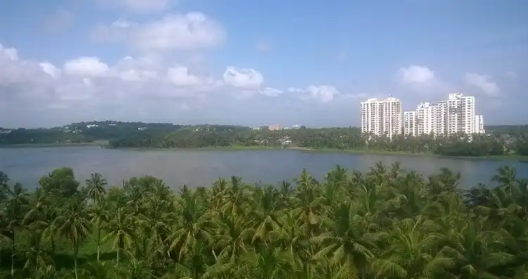 Hotels in der Nähe von Akkulam Lake