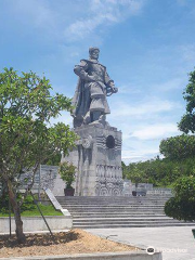 Emperor Quang Trung's Statue