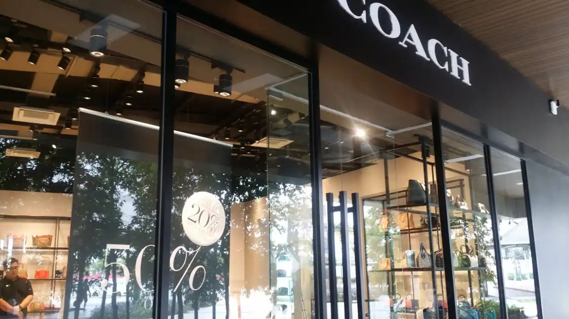 Hotel in zona Design Village Outlet Mall