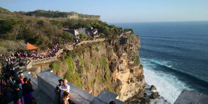 Hotels near Pura Ulun Siwi Kayangan Jagat