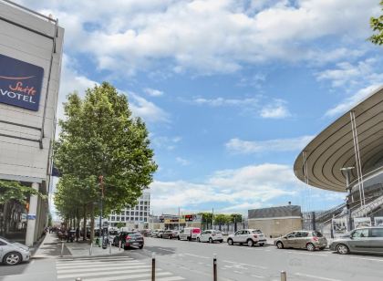 10 Best Hotels near Theatre la Boussole, Saint-Denis 2023 | Trip.com