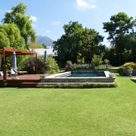 Die Waenhuis Guest House