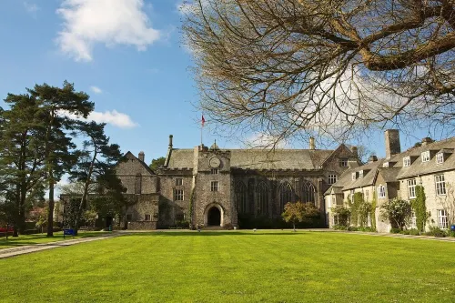 Cbh Dartington Hall Hotel - Wifi