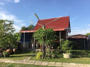 The Little Lopburi Village